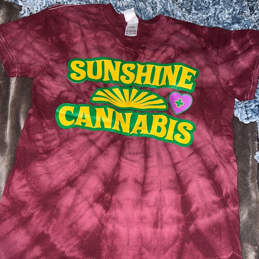 Sunshine cannabis tshirt